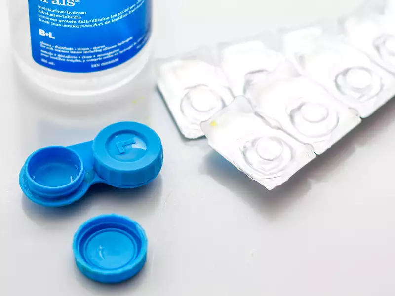 yüksek numaralı renkli lens